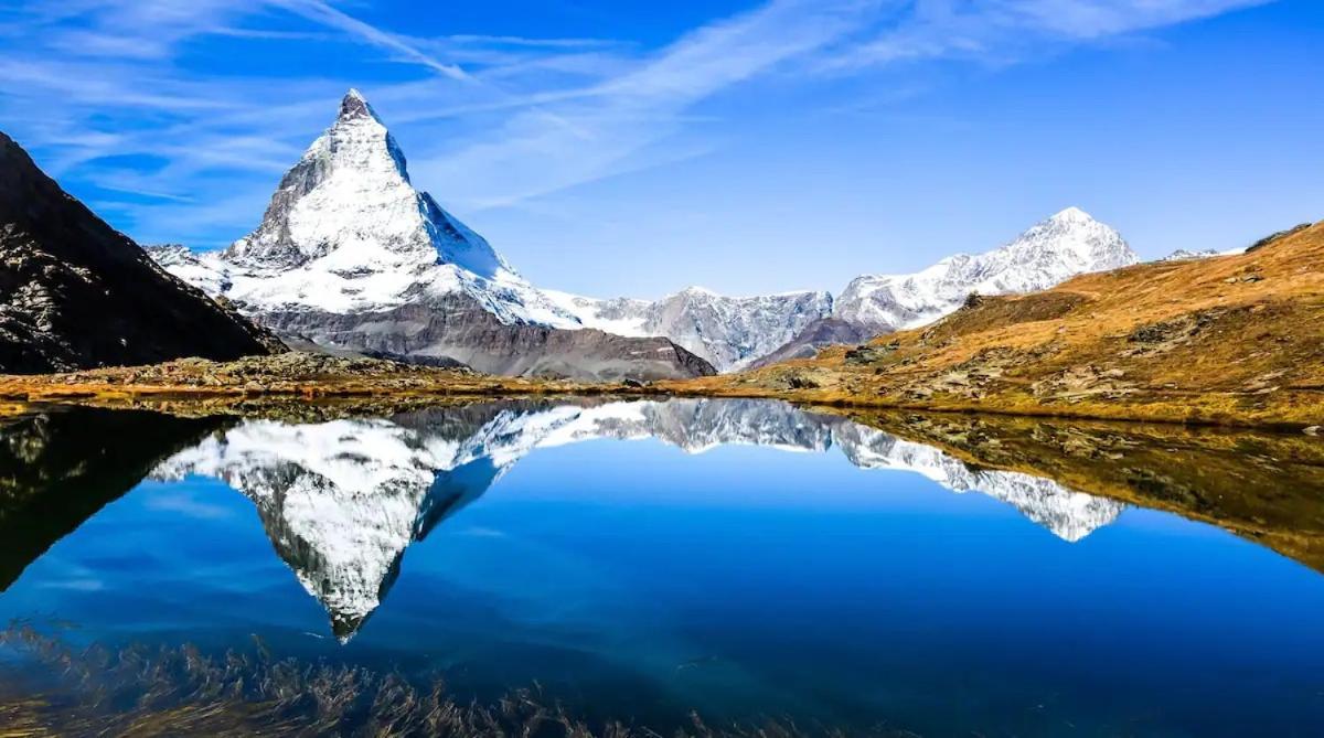 Panorama Hideaway Apartment Near Zermatt With Parking! Täsch Buitenkant foto